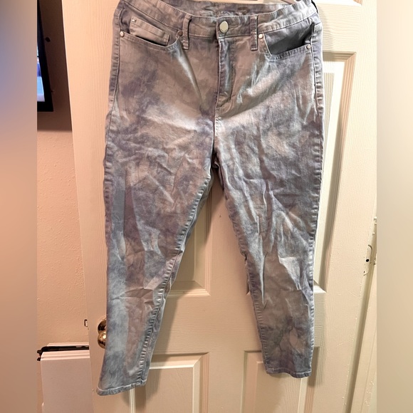 Great capris - Picture 1 of 3